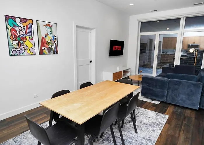 Modern 4br South Loop Near Mccormick Place And Soldier Field Apartment